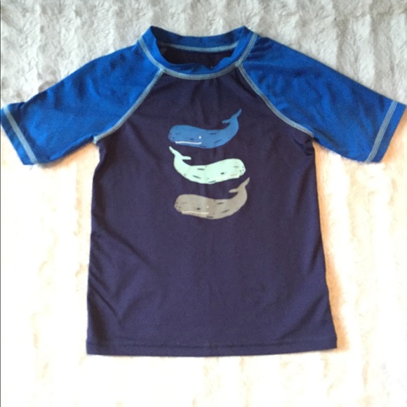 Boy 4 and 4/5 lot long and short sleeve - Picture 5 of 6